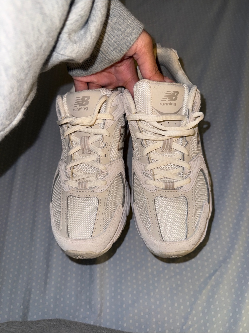 New Balance Women's Cream/Tan Athletic Running Shoes